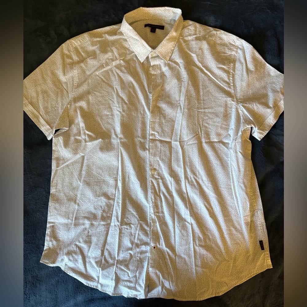 Men's White Short Sleeve Shirt